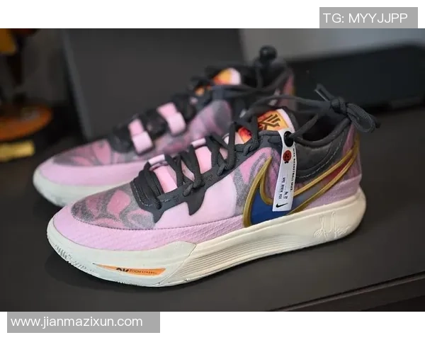 欧文新鞋发布会引发热议踩踏耐克Logo揭示艺术与品牌的深层关系 欧文新鞋发布会引发热议踩踏耐克Logo揭示艺术与品牌的深层关系